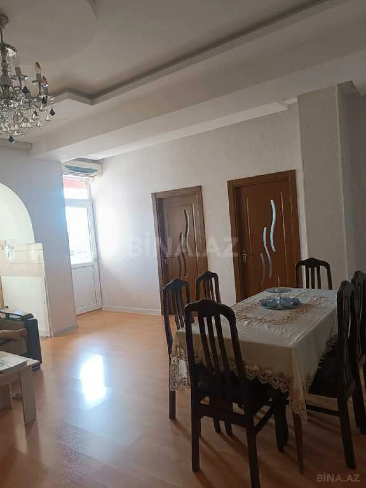 Satılır 3 otaqlı mənzil 82.6 m²
