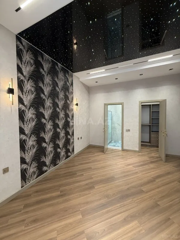 Satılır 5 otaqlı həyət evi 215 m²