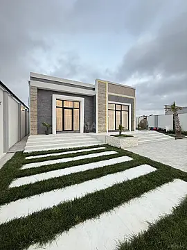 Satılır 5 otaqlı həyət evi 215 m²
