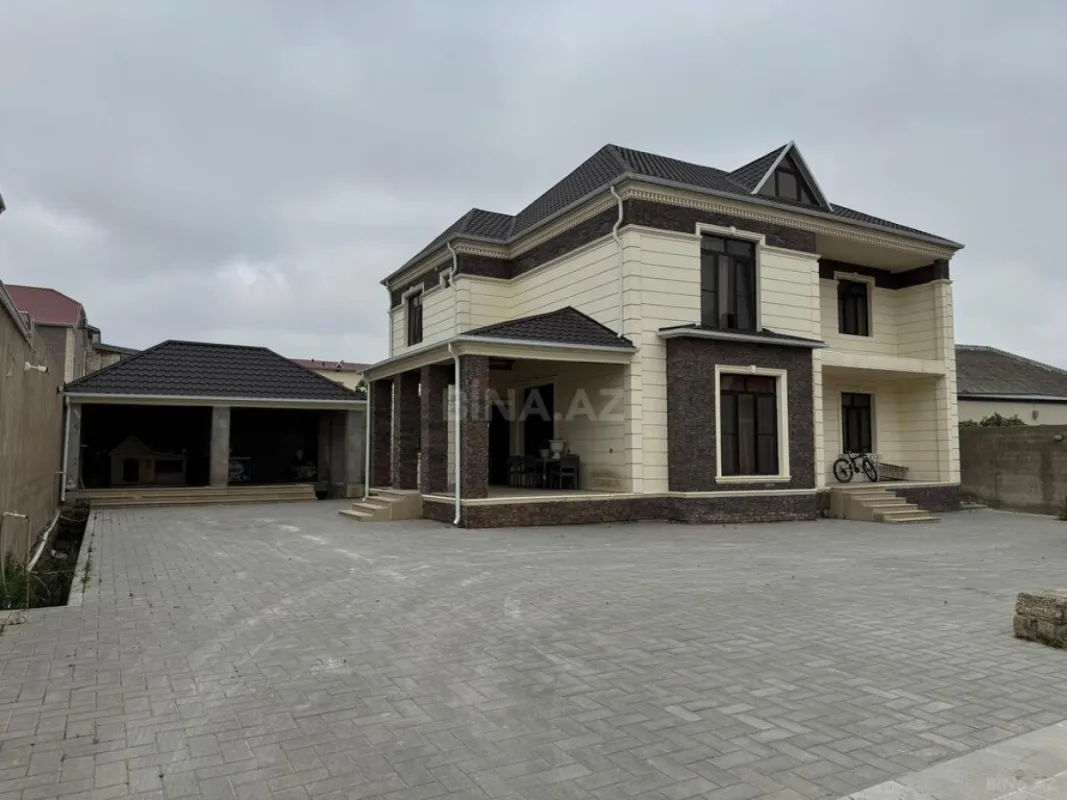 Satılır 6 otaqlı həyət evi 290 m²