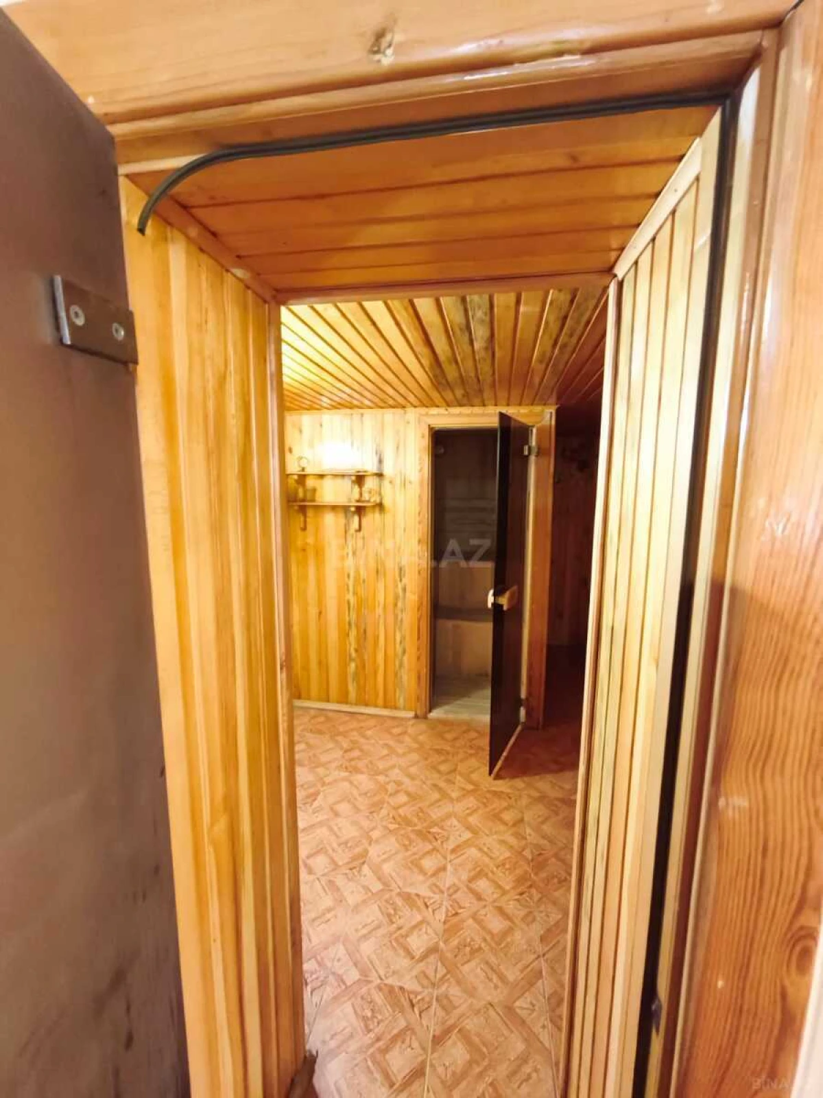 Satılır 5 otaqlı həyət evi 200 m²