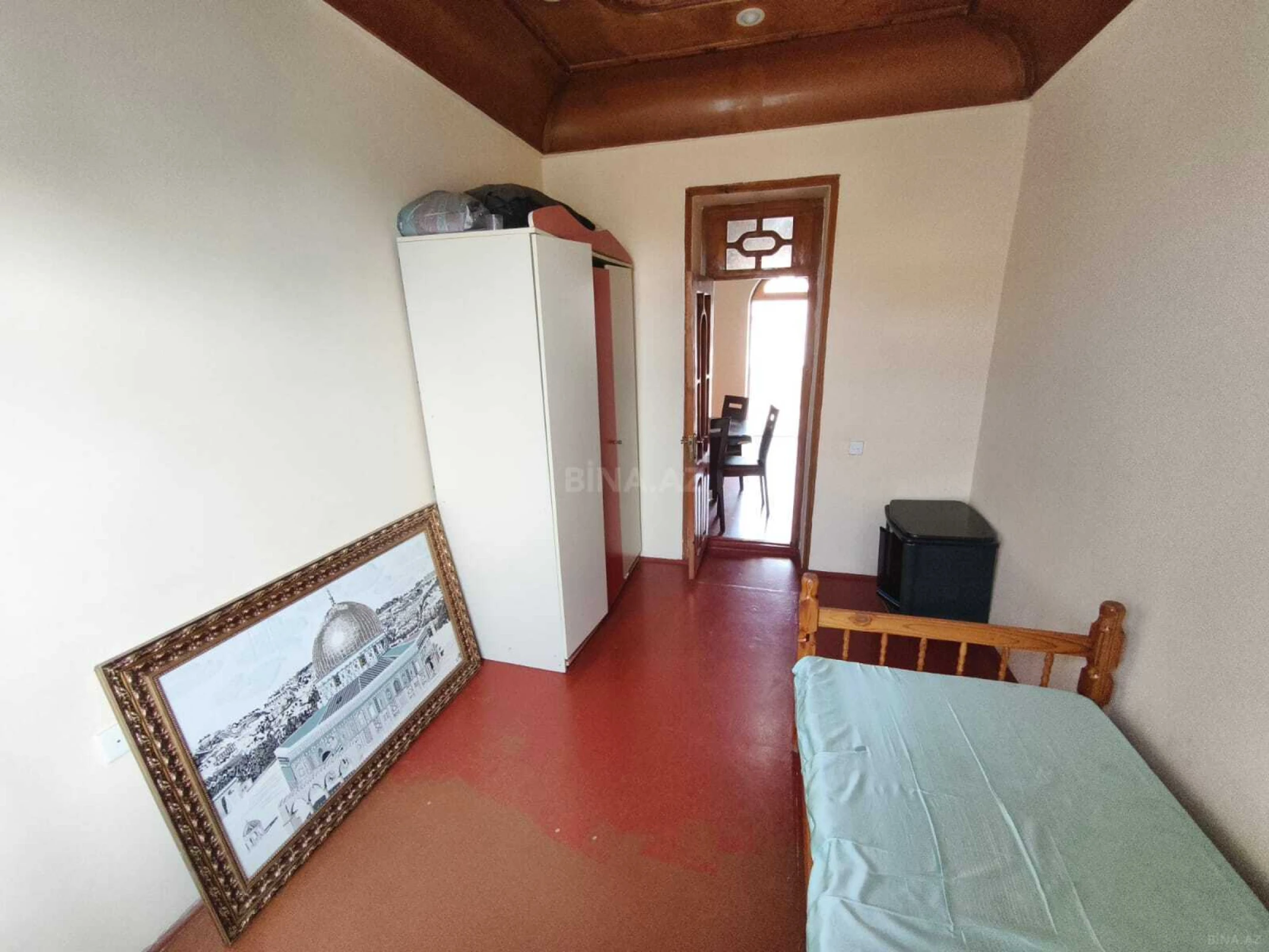Satılır 5 otaqlı həyət evi 200 m²