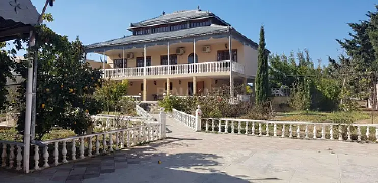 Satılır 5 otaqlı həyət evi 200 m² — Bakı, Novxanı 5 otaq 200.00 m²