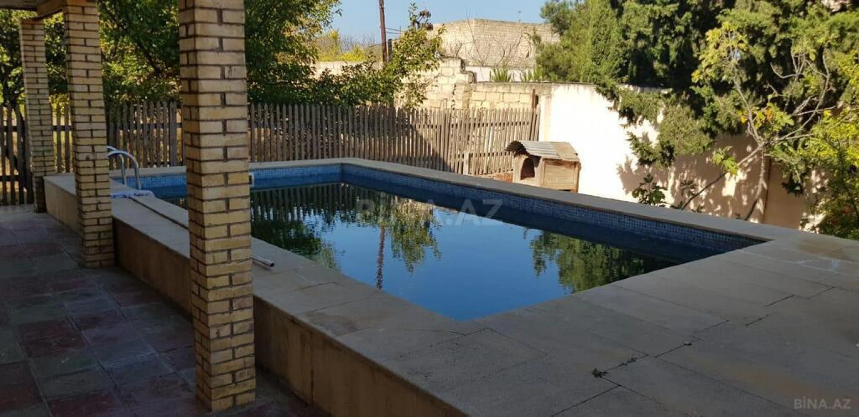 Satılır 5 otaqlı həyət evi 200 m²