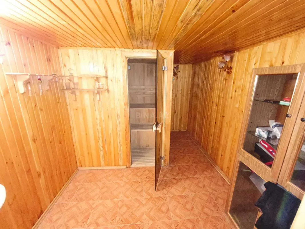 Satılır 5 otaqlı həyət evi 200 m²