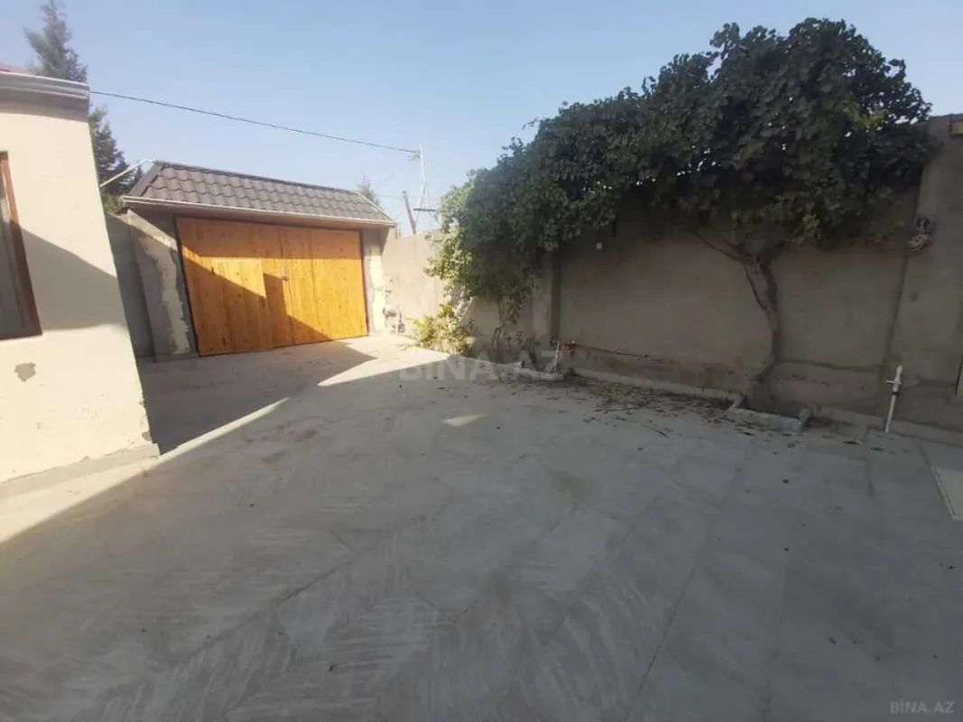 Satılır 5 otaqlı həyət evi 220 m²