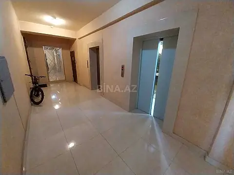 Satılır 4 otaqlı mənzil 200 m²