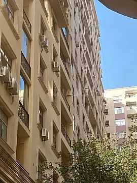 Satılır 4 otaqlı mənzil 200 m² — Bakı, Nəsimi 4 otaq 200.00 m²