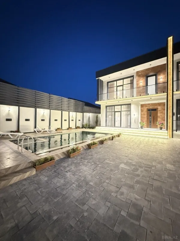 Satılır 6 otaqlı həyət evi 300 m²