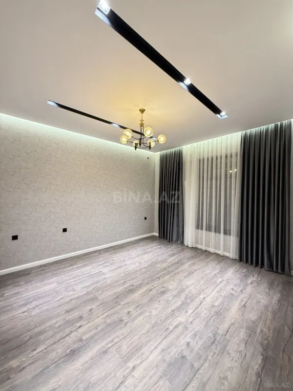 Satılır 6 otaqlı həyət evi 300 m²