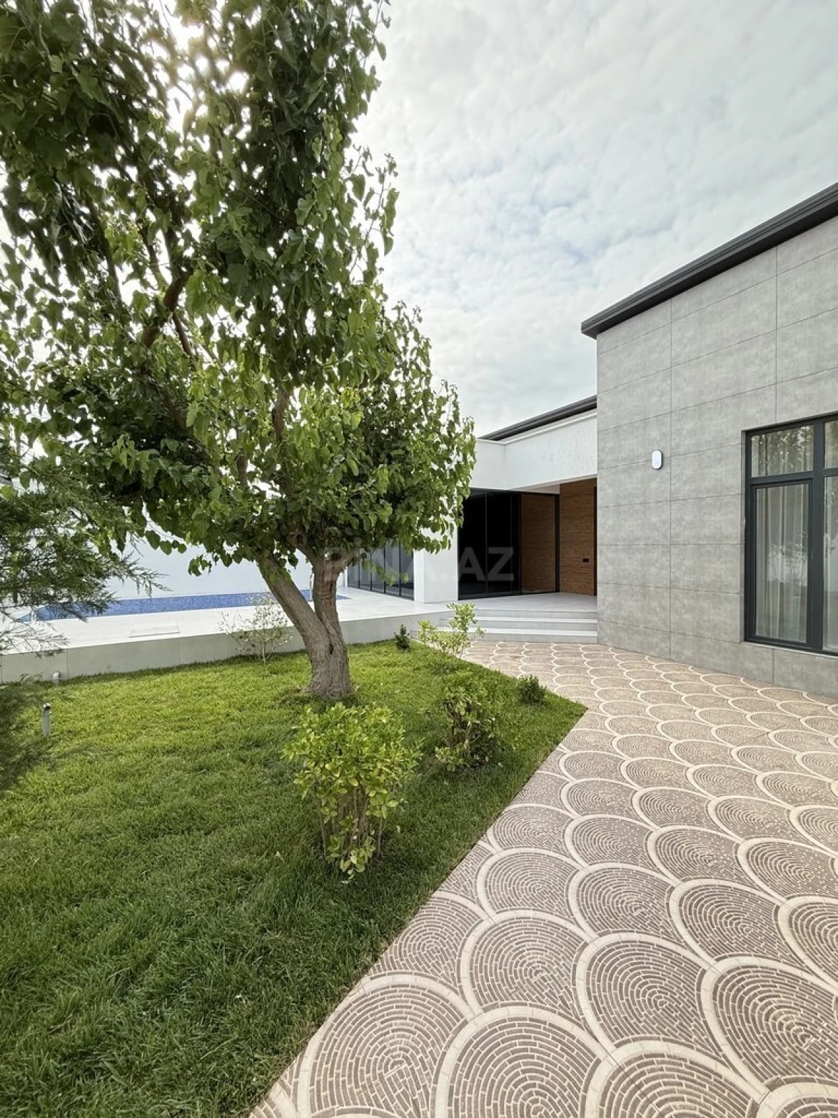 Satılır 4 otaqlı həyət evi 170 m²
