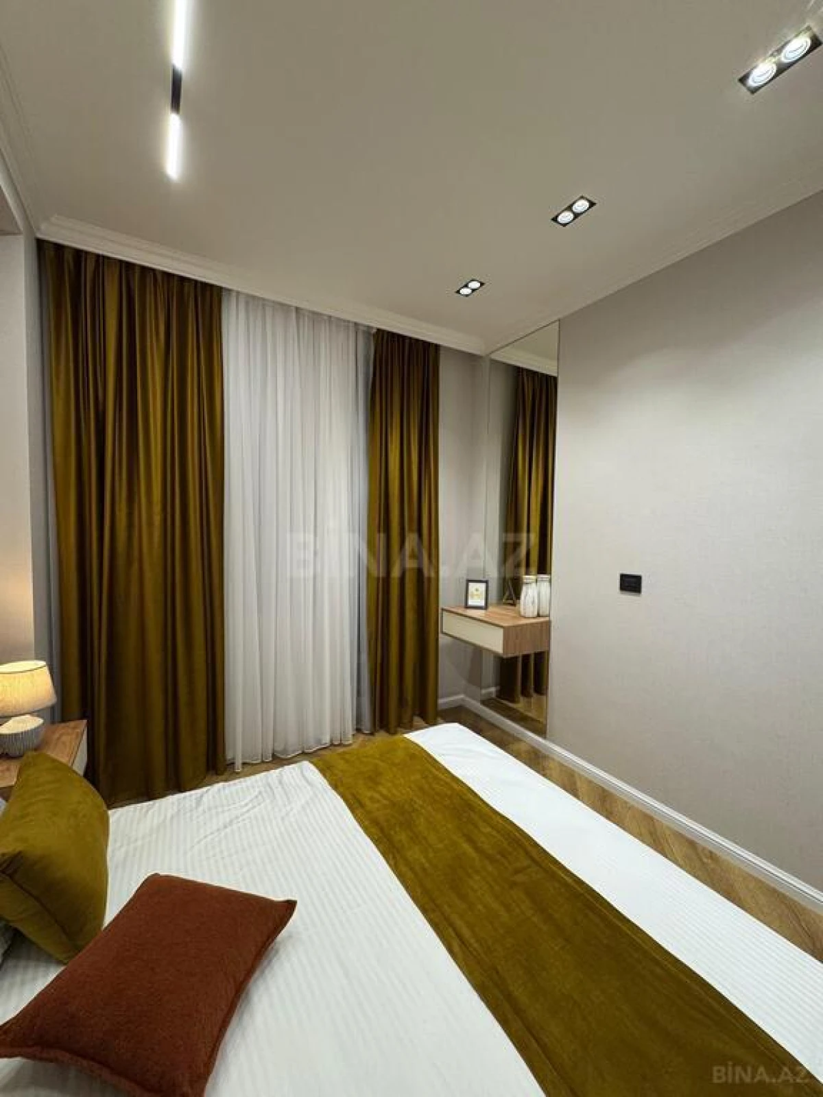 Satılır 2 otaqlı mənzil 55 m²