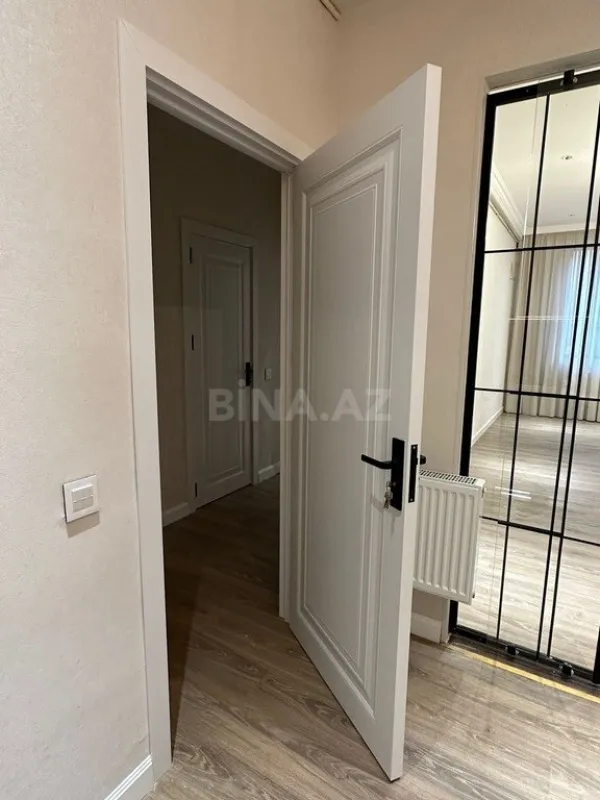 Satılır 2 otaqlı mənzil 72 m²