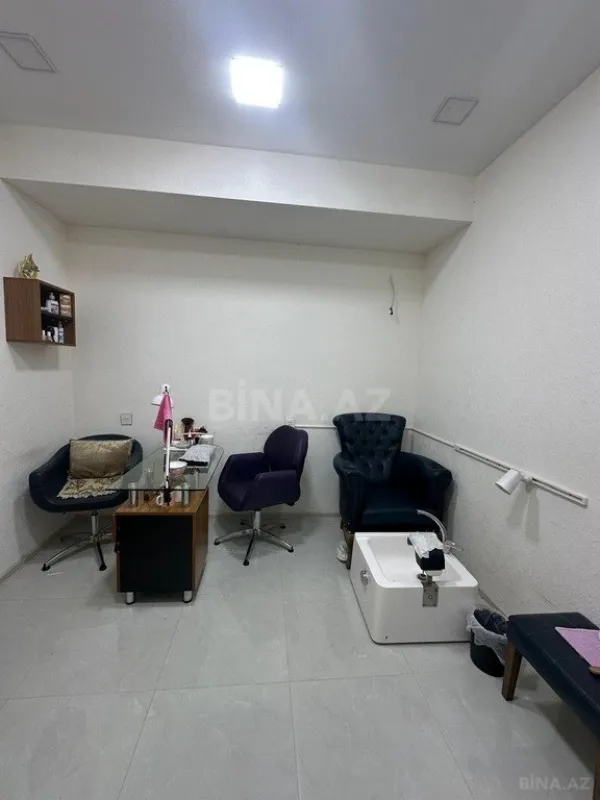 Satılır obyekt 700 m²