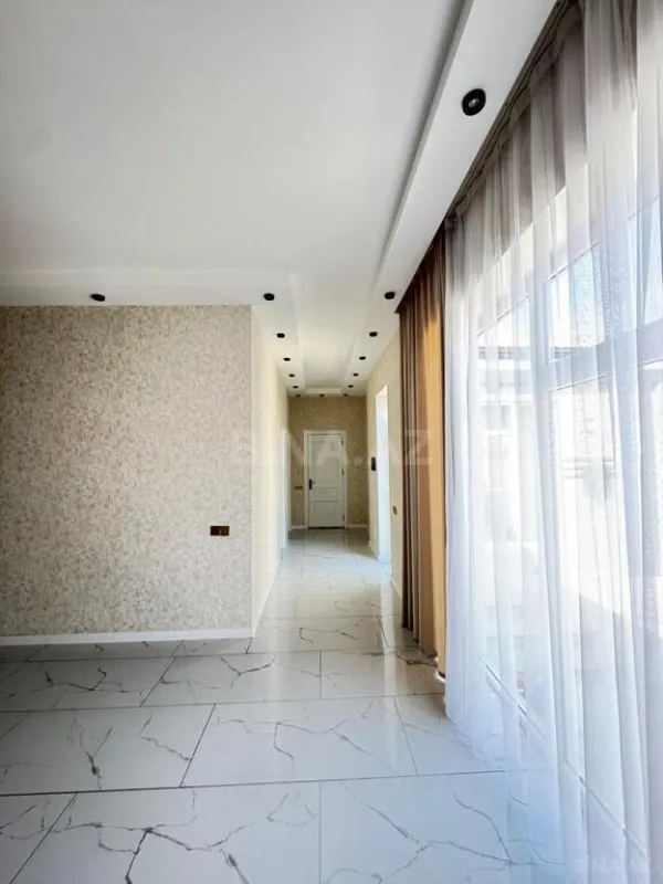 Satılır 4 otaqlı həyət evi 140 m²