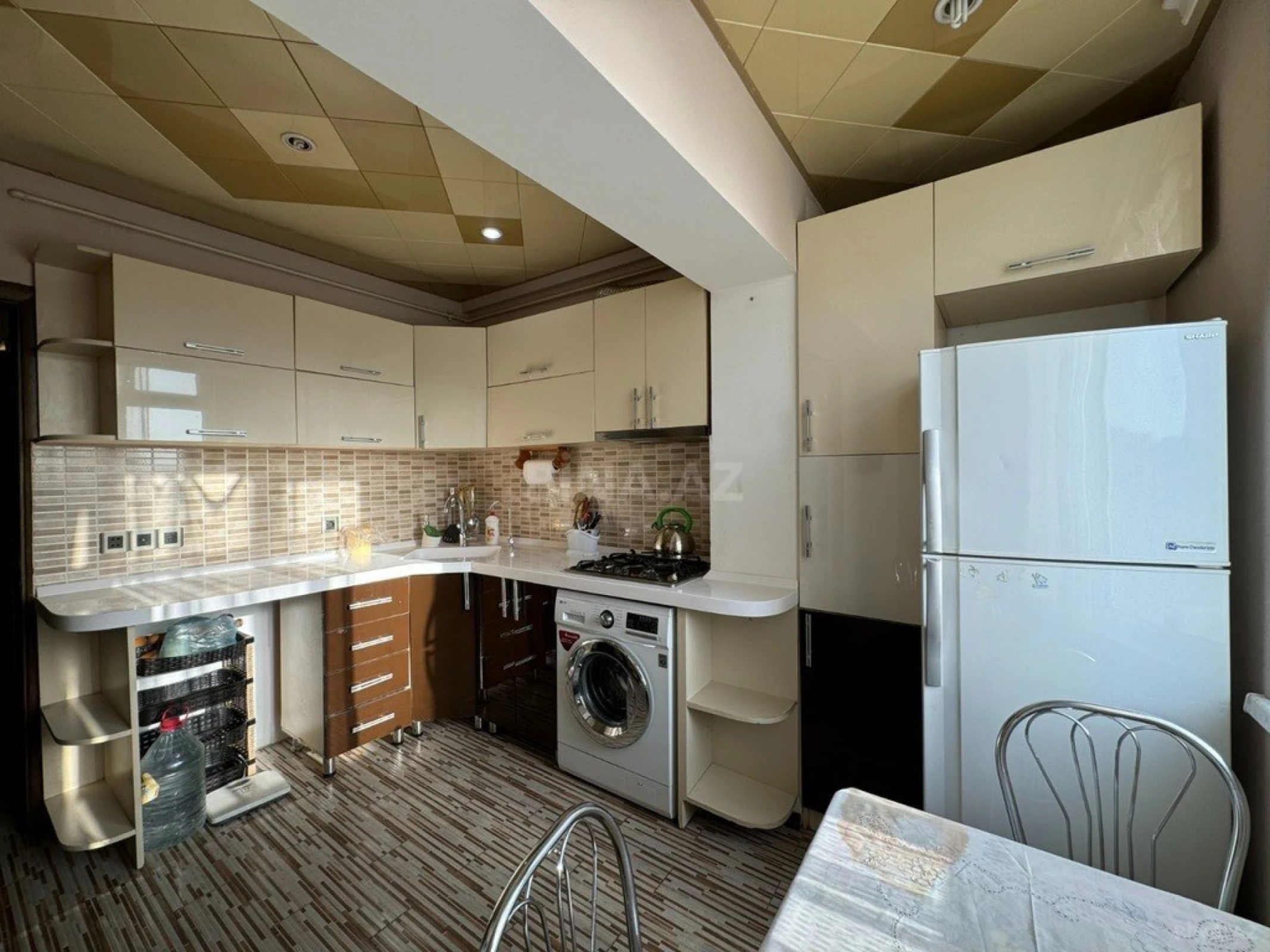 Satılır 3 otaqlı mənzil 80 m²