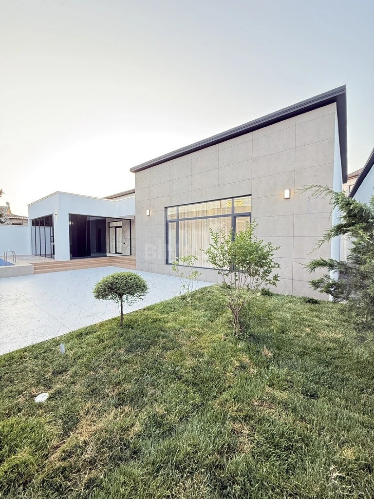 Satılır 4 otaqlı həyət evi 170 m²