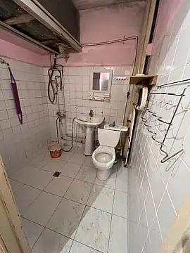 Satılır 4 otaqlı mənzil 100 m²