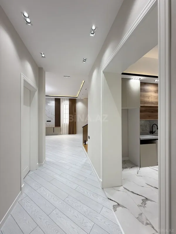 Satılır 5 otaqlı həyət evi 220 m²