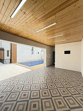 Satılır 5 otaqlı həyət evi 220 m²