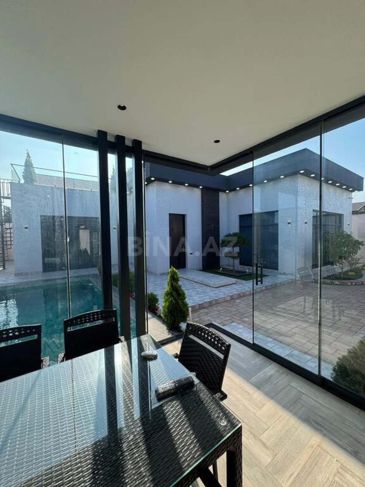 Satılır 4 otaqlı həyət evi 175 m²