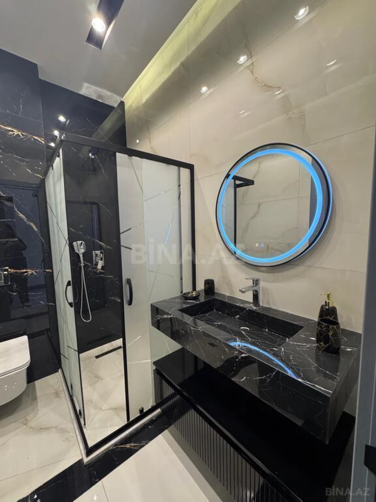 Satılır 4 otaqlı həyət evi 175 m²