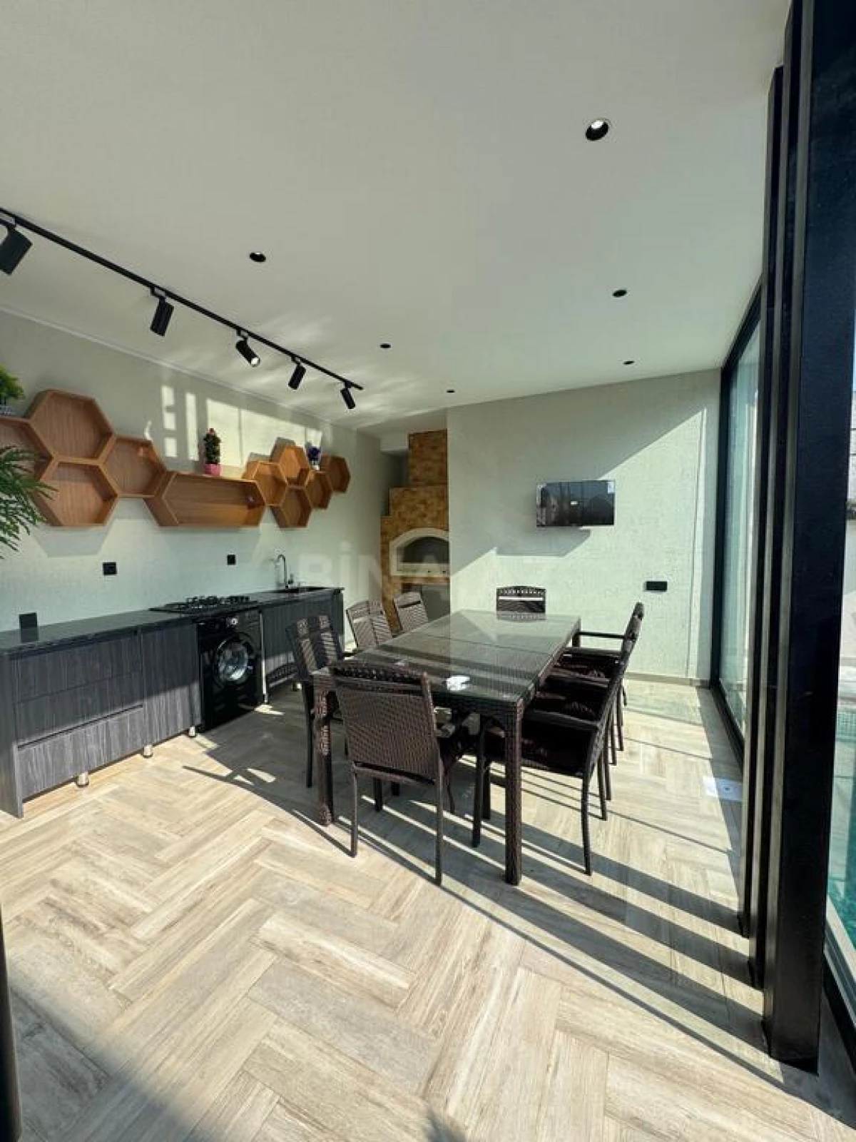 Satılır 4 otaqlı həyət evi 175 m²