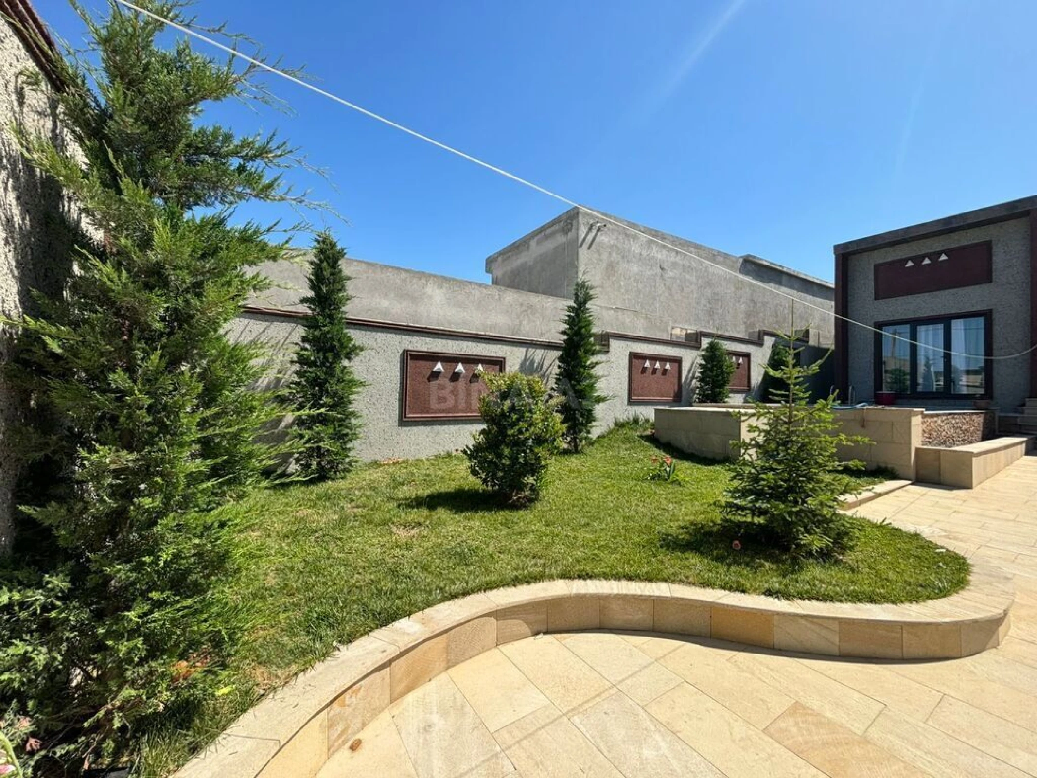 Kirayə verilir 4 otaqlı həyət evi 200 m²
