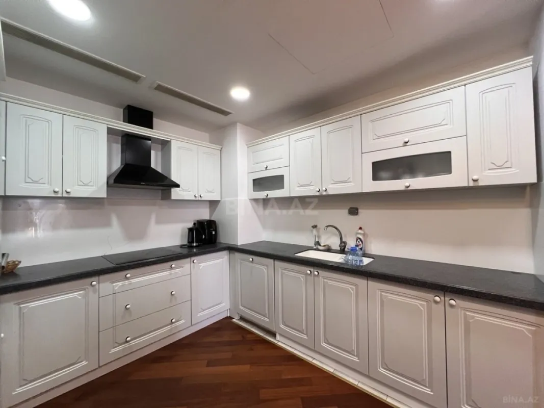 Kirayə verilir 3 otaqlı mənzil 110 m²