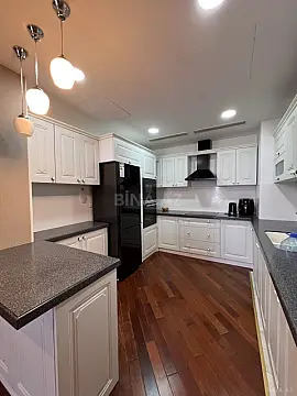 Kirayə verilir 3 otaqlı mənzil 110 m²