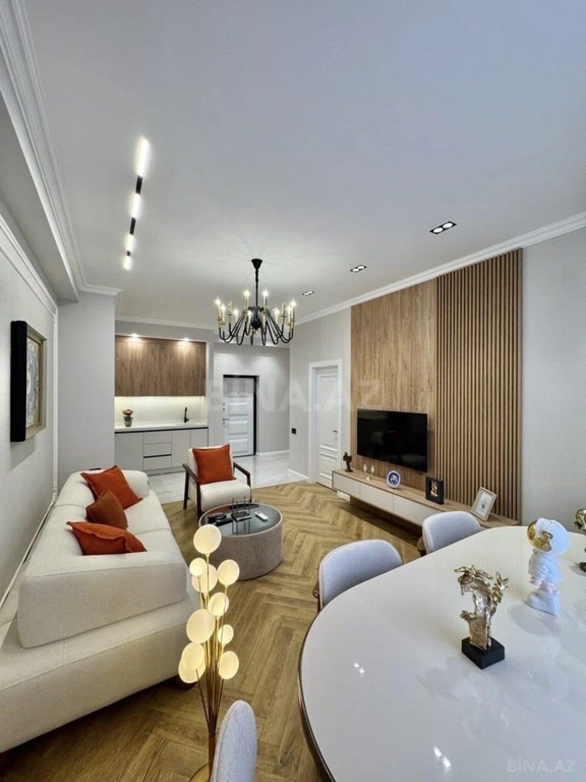 Satılır 2 otaqlı mənzil 55 m²