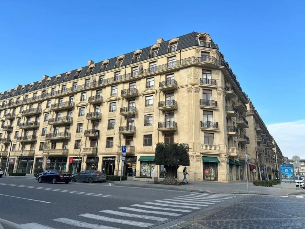 Kirayə verilir obyekt 1000 m²