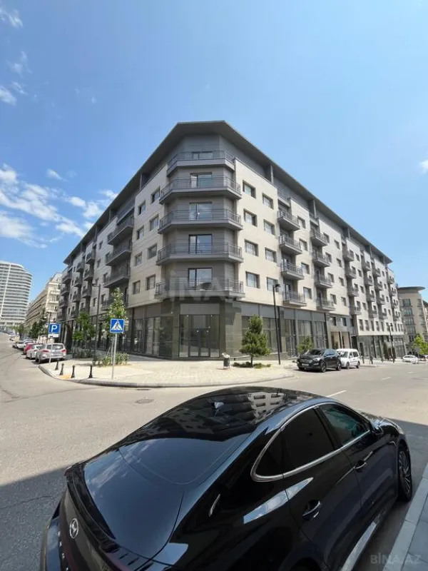 Satılır 3 otaqlı mənzil 167 m²