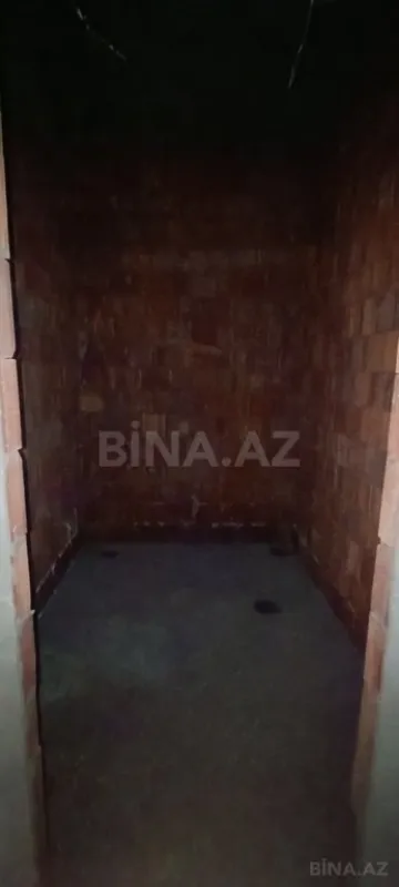 Satılır 2 otaqlı mənzil 114 m²