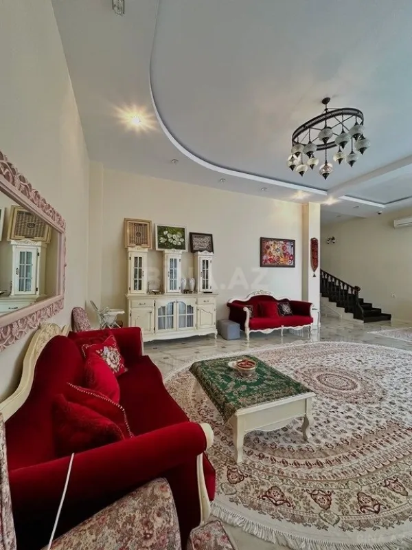 Kirayə verilir 6 otaqlı həyət evi 400 m²