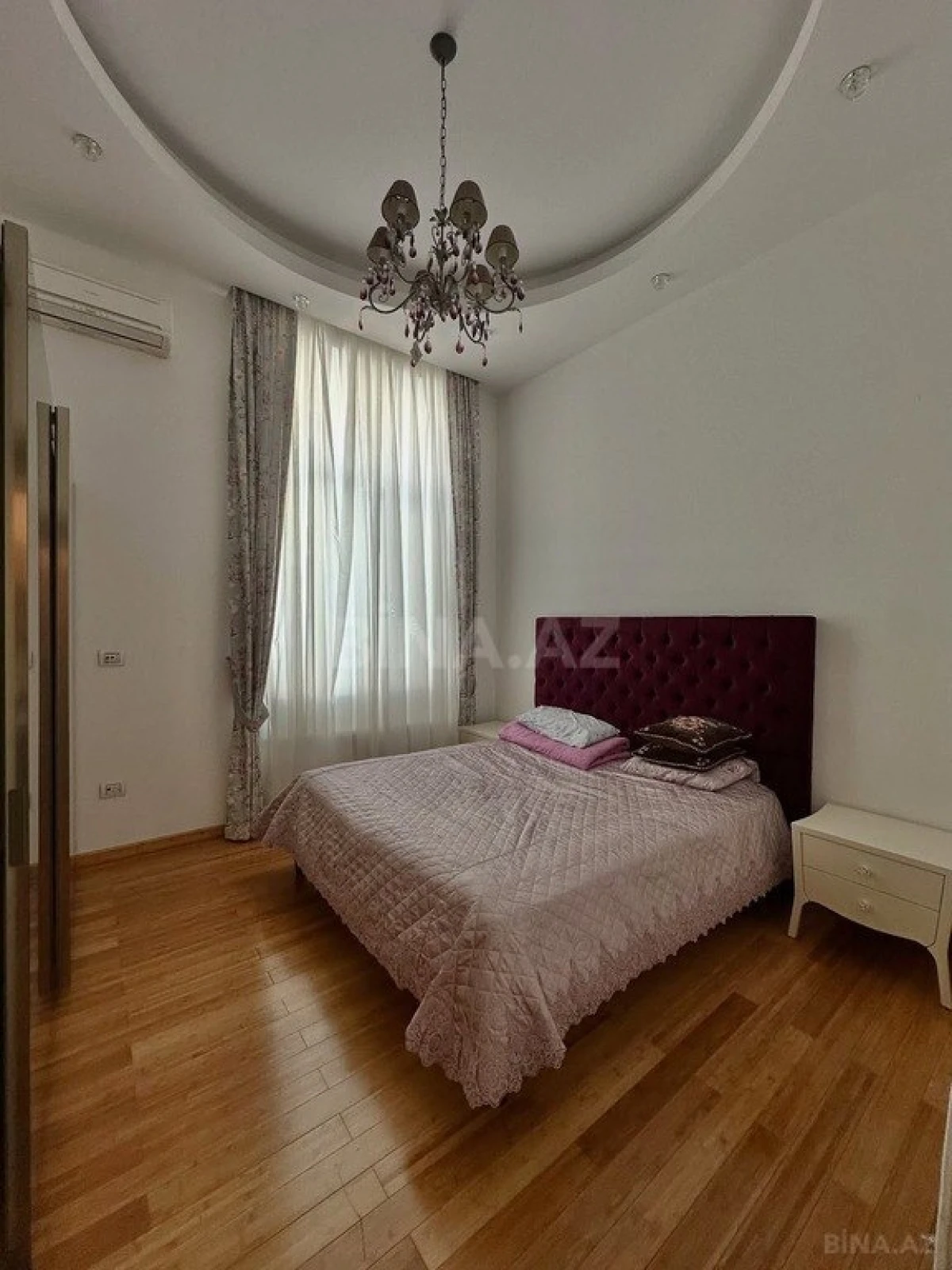 Kirayə verilir 6 otaqlı həyət evi 400 m²