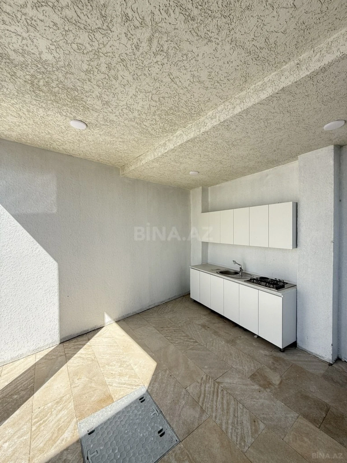 Satılır 4 otaqlı həyət evi 130 m²