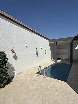 Satılır 4 otaqlı həyət evi 130 m²