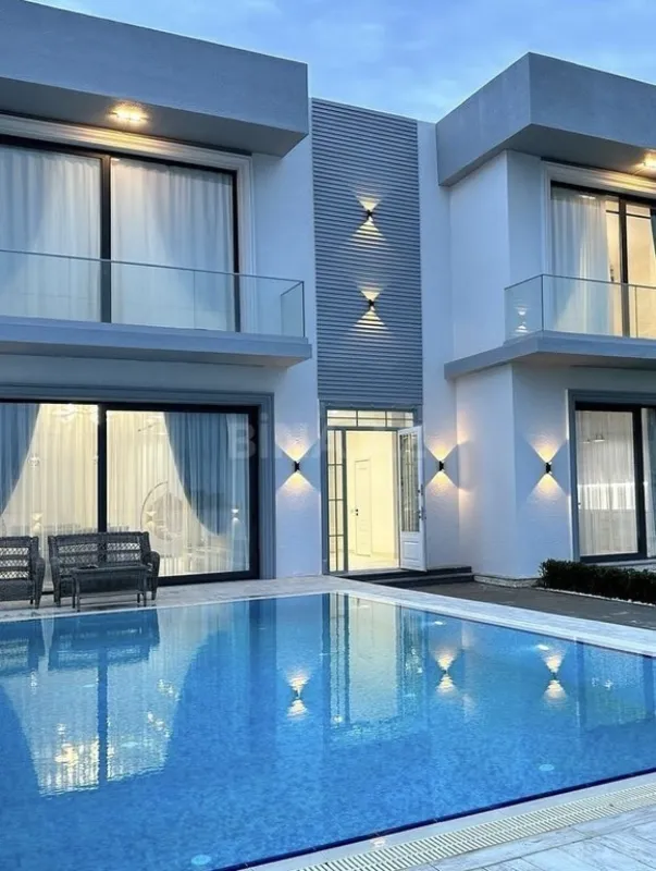 Kirayə verilir 5 otaqlı həyət evi 400 m²
