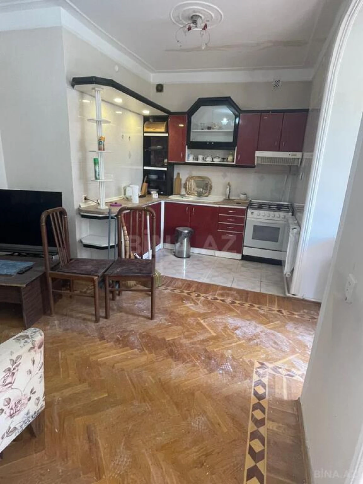 Satılır 5 otaqlı mənzil 155 m²