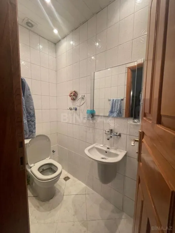 Satılır 5 otaqlı mənzil 155 m²