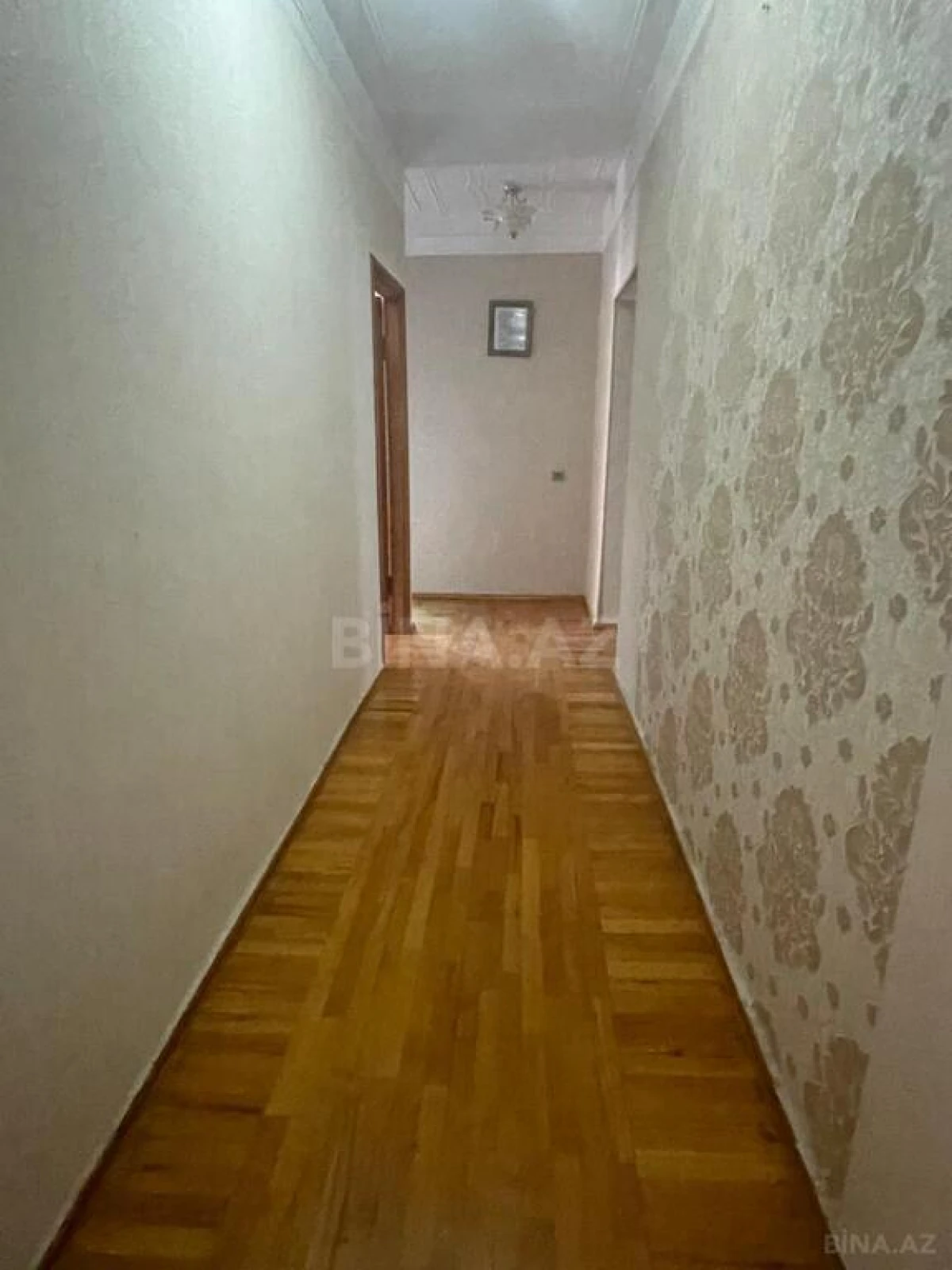 Satılır 5 otaqlı mənzil 155 m²