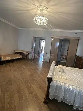 Satılır 5 otaqlı mənzil 155 m²