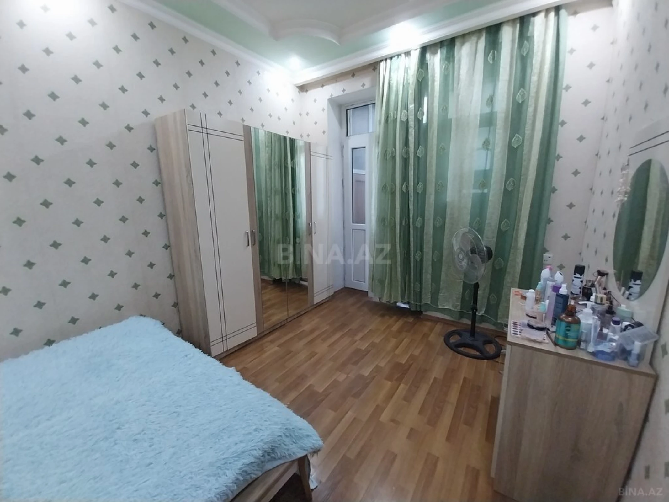 Satılır 2 otaqlı mənzil 65 m²