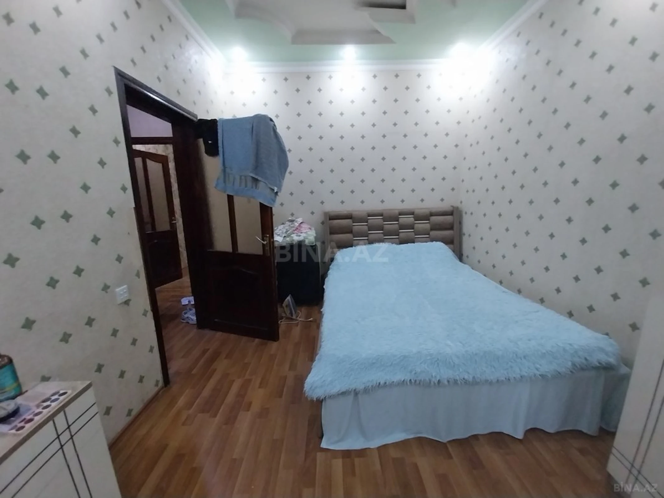 Satılır 2 otaqlı mənzil 65 m²
