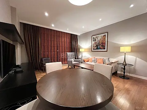 Kirayə verilir 3 otaqlı mənzil 130 m²