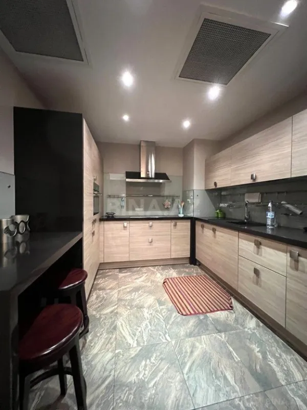 Kirayə verilir 3 otaqlı mənzil 130 m²