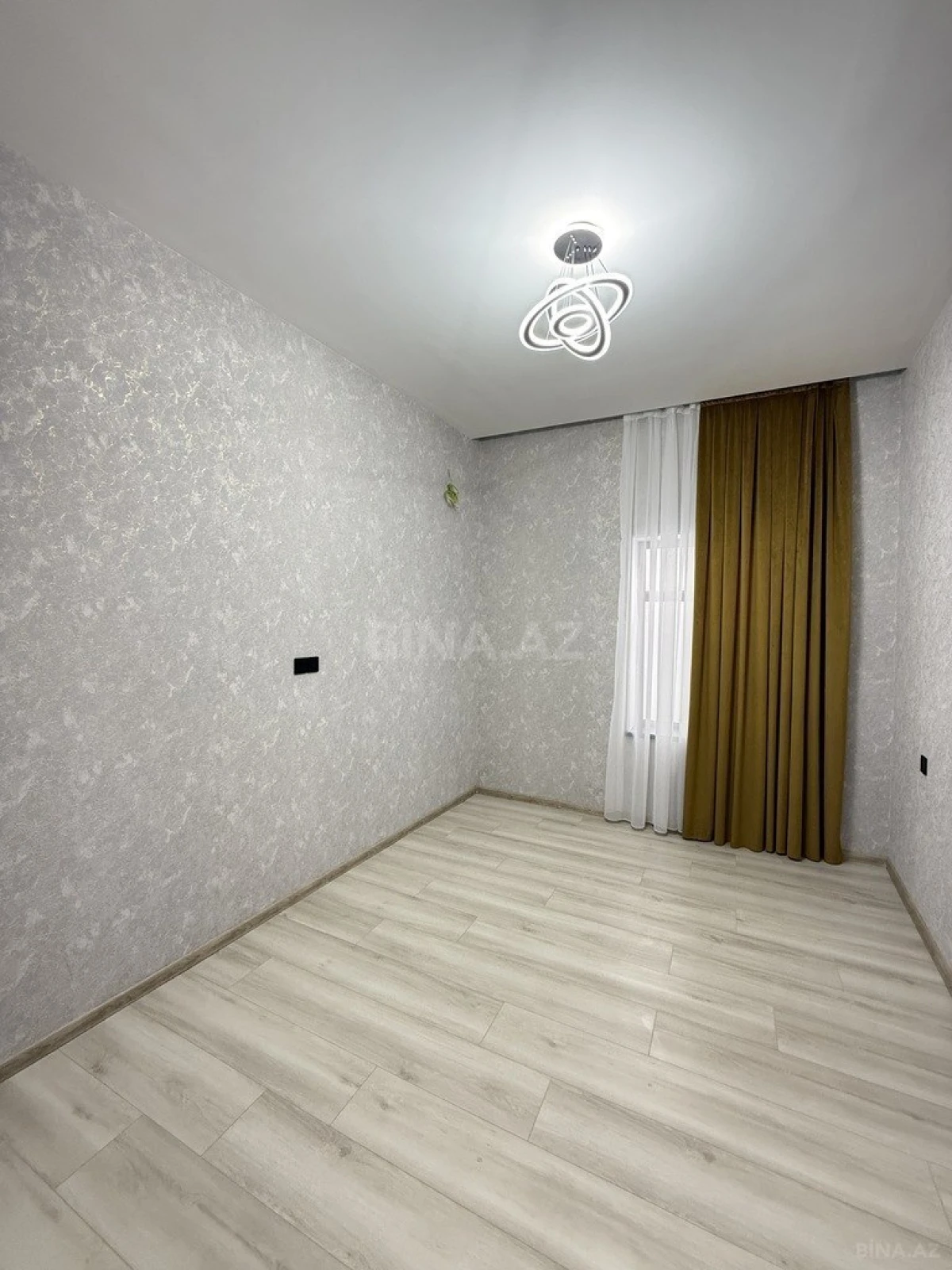 Satılır 4 otaqlı həyət evi 130 m²