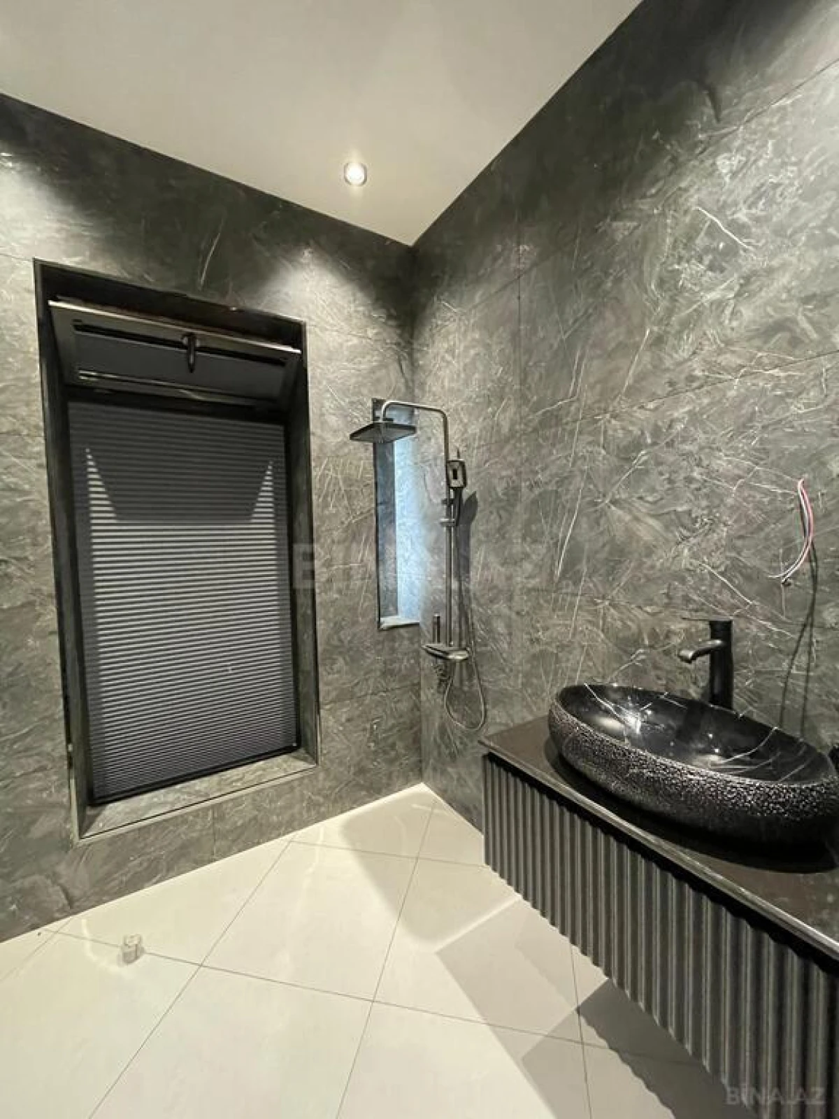 Kirayə verilir 5 otaqlı həyət evi 400 m²