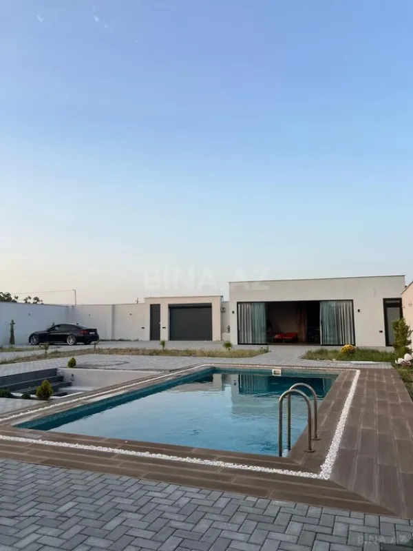Kirayə verilir 5 otaqlı həyət evi 400 m²